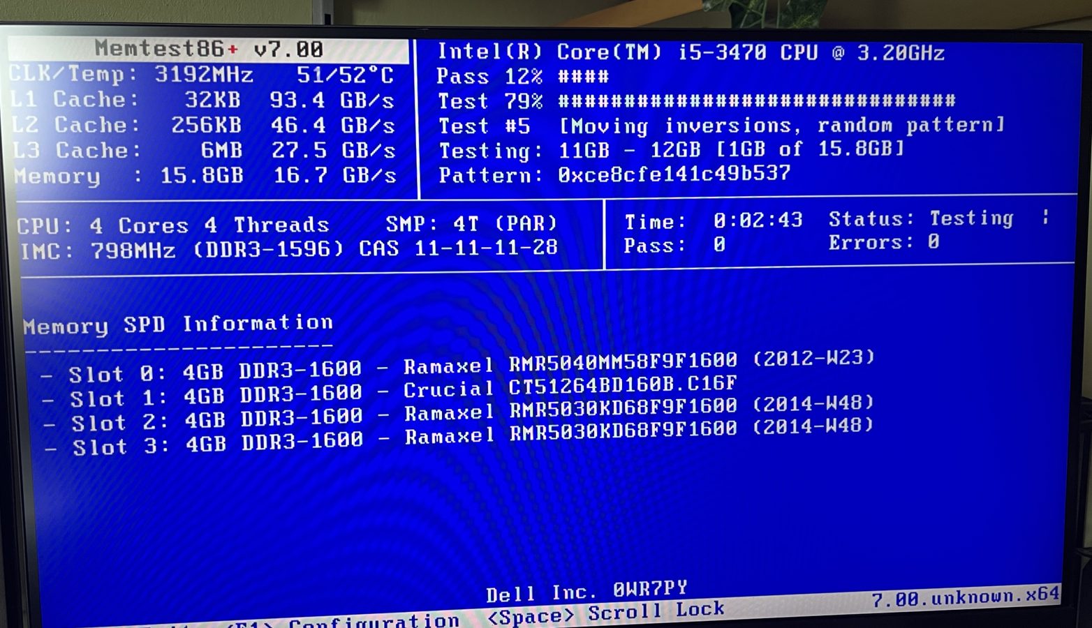 Memtest86+ in esecuzione: 16 GB di RAM riconosciuti e nessun errore